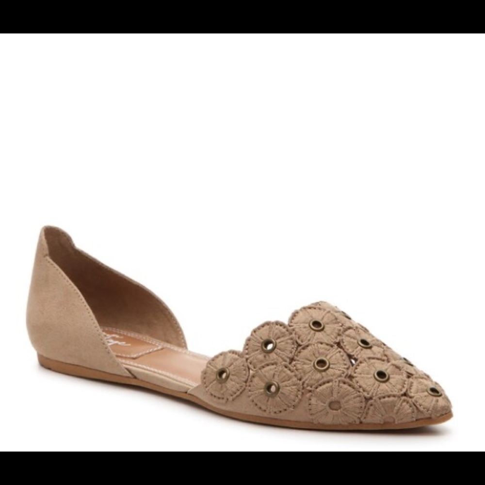 ISO Crown Vintage Kourtnee Flats